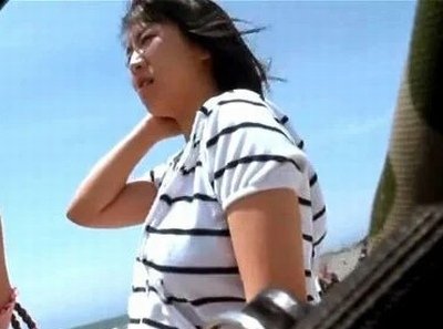 海でお持ち帰りした歯科助手さんを海の家のエロマッサで騙してNTRパコ！