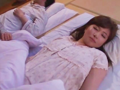 「らめぇ！できちゃうよぉ！」むっちりデカパイな人妻が義兄に着床レイプで絶頂ｗ