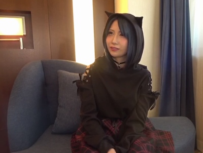 ガチで悶絶きゃわいい関西弁レイヤーがパパ活オフパコでイキまくりｗ