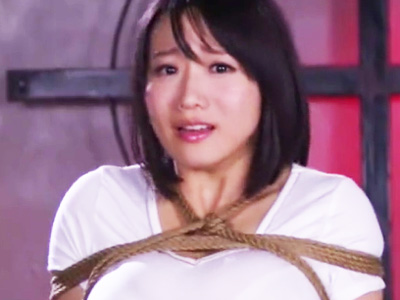 爆乳お姉さんが複数男に緊縛され終わらないイラマ拷問にぶっ壊れてお漏らし晒しちゃうｗ