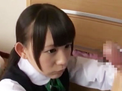 弟の勃起チンポを即尺もぐもぐで鎮めてあげる神対応姉ｗ