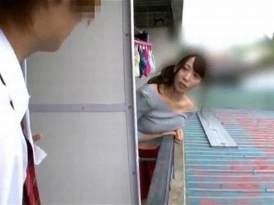 「ここが敏感なのね…♡」アパートの隣に住む綺麗なお姉さん！思春期ボーイが暴発顔面への射精パコ