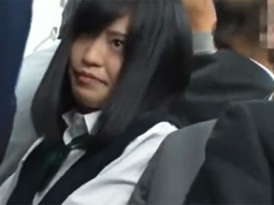 電車内でセクシー男に痴漢され→そのまま連れ出されレイプされてしまう美少女JK